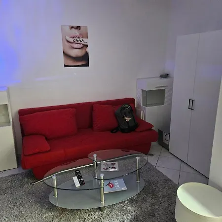 Apartment Very 1-room With Balcony Hannover